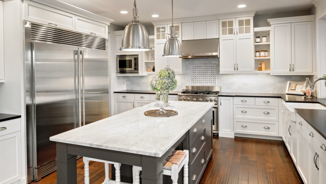 4 Tips for Choosing Kitchen Cabinets That Fit Your Home and Style
