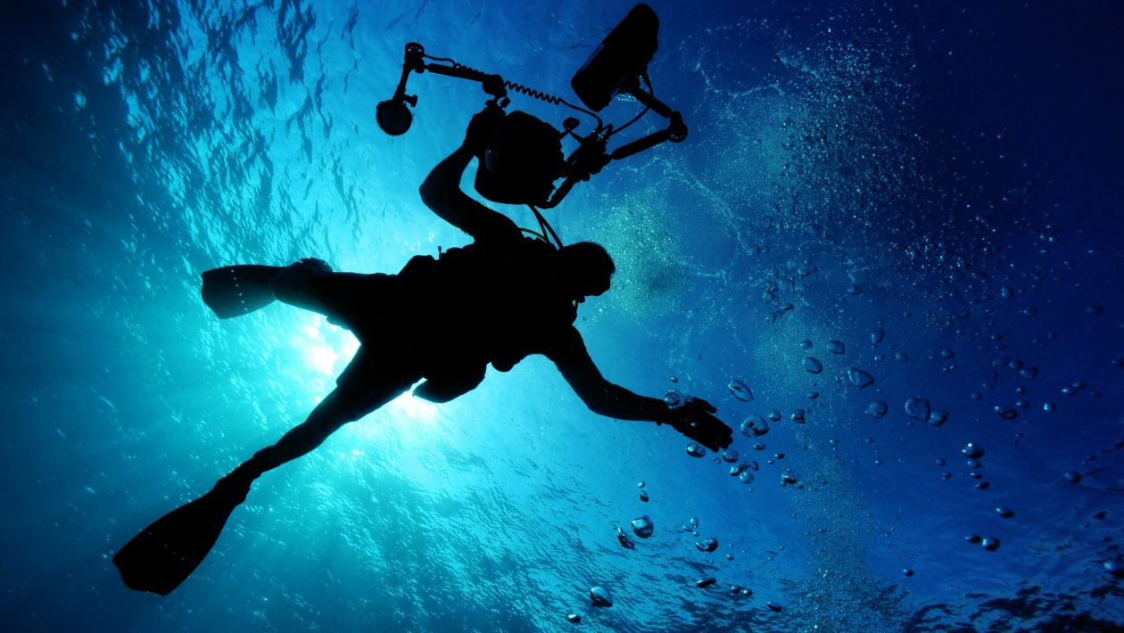 Practice Safe Diving: 10 Scuba Accessories Every Diver Needs